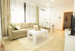 Deluxe Apartment San Julian with parking - Image 4