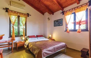 Awesome Home in Pula With - Image 2