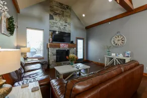 Cedar Crest Lodge - Image 5