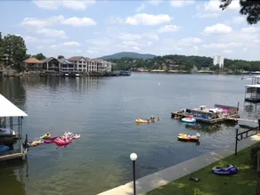 Country Inn Lake Resort - Image 2