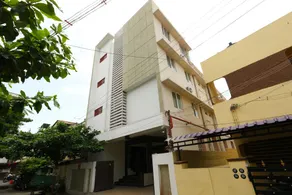 OYO 40876 Sri Kamadhenu Residency - Image 4