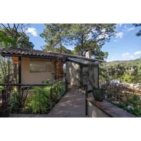 Luxury Cabin at Valle de Bravo Woods - Image 4