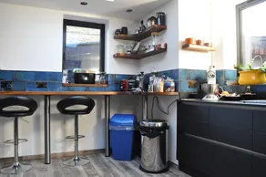 Luxury 2 Bedroom Central London House - Image 2