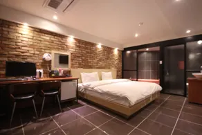 Call Motel - Image 3