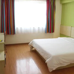 7 Days Inn (Huayin Mount Hua Scenic Area) - Image 4