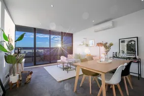 107light Filled Cozy Apt in the Heart of St Kilda - Image 5