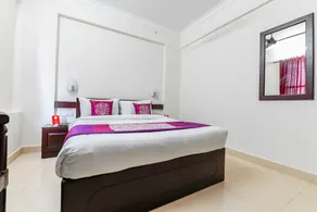 Green Land Residency by OYO Rooms - Image 2