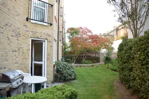 3 Bedroom Apartment in West London - Image 4