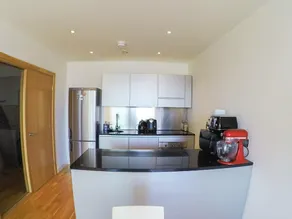Modern 2 Bedroom Flat - Riverside Lofts - Image 4