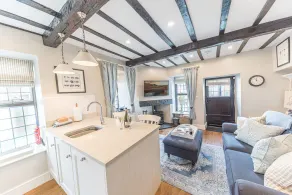 Alice's Cottage - Image 2