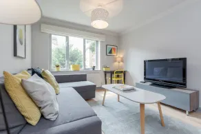 Hoxton 2 Bed Apartment by BaseToGo - Image 4