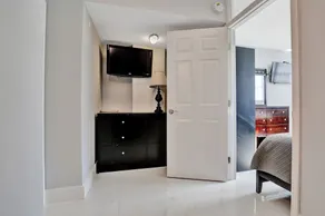 Destination Stays-Ocean View Condo Miami - Image 3