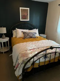 Stone Cottage - 3 Bedrooms, 1.5 Baths, Sleeps 6 2 Home by Redawning - Image 3