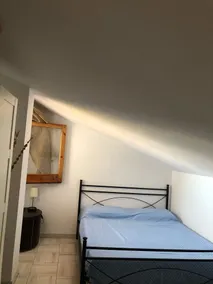 furnished attic with 4 beds - Image 3