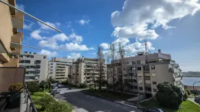 DA'HOME - Collectors Luxurious Apartment - Image 4