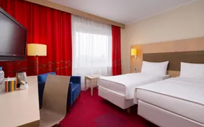 Park Inn by Radisson Pulkovskaya St Petersburg - Image 4