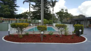 Belmont Palms Motel - Image 5
