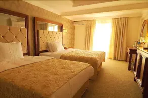 Asia Royal Suite - Image 4