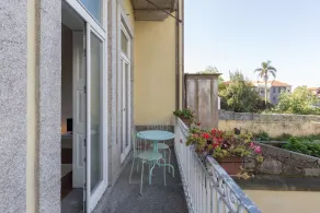 GuestReady - Ayres Studio w Balcony Garden - Image 4