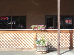 Oasis Hotel - Image 5