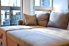 Stylish Melbourne CBD 3BedRoom 2Bath Apartment - Image 4