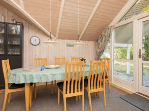 Homely Holiday Home in Juelsminde Near Sea - Image 5