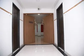 Royal Clarks Inn - Image 2