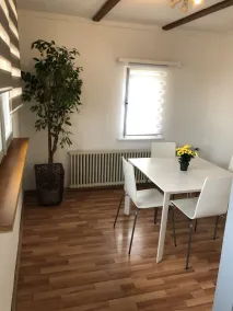 Fai`s Guesthouse - Image 2