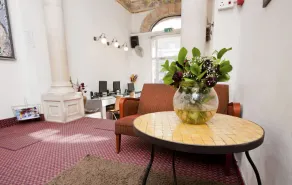 Ron Hotel - Image 2