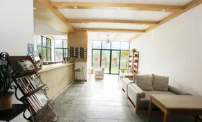 Meet Resort - Image 2