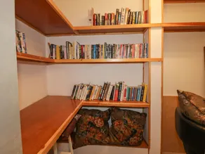 Host & Stay - Yule House - Image 5