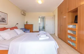 Awesome Home in Kaki Thalassa-keratea With 4 Bedrooms and Wifi - Image 2