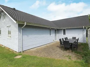 Elite Holiday Home in Vinderup With Private Pool - Image 4