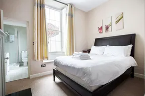 Elegant Georgian Apartment Near Clifton Village - Image 2