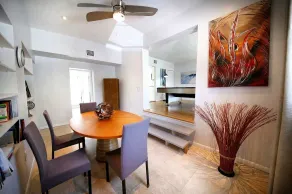 Astonishing Bayshore Villa with Pool - Image 3