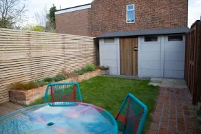 The Old Post Office - Bright & Modern 4BDR Townhouse with Private Garden - Image 4