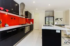 Rochedale Spacious Holiday 4 Bedrooms House Qro009 - Image 3