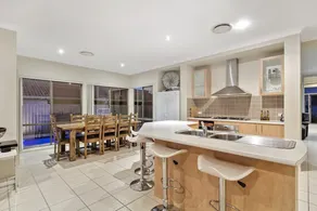 Pottsville Beach Holiday Home - Image 4
