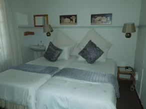 Lilac Lodge-Purple House - Image 5