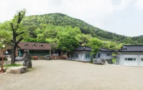 SEONGJU GAYA HWANGTO PENSION - Image 4