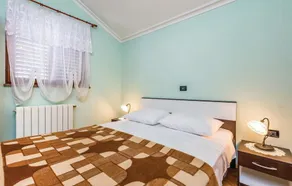 Amazing Home in Icici With Wifi and 2 Bedrooms - Image 4