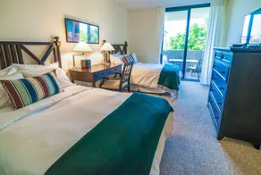 Stunning Spacious Miami Beach 3 Bedroom Condo 6 Guests - Image 3