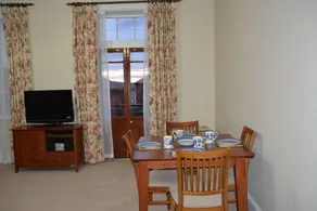 Apartments at York Mansions - Image 5