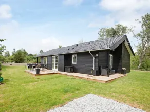 Picturesque Holiday Home in Jægerspris With Terrace - Image 3