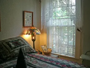 Nichols Guest House B & B - Image 3