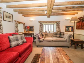 Llangain Farmhouse - Image 2