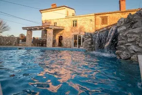 Villa Frank - with pool - Image 3