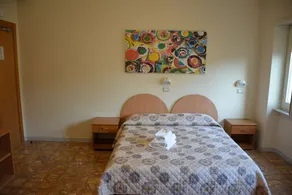 Madre Chiara Domus - Image 4