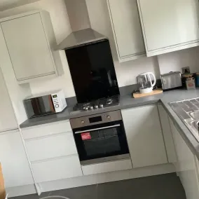 Chic 3 Bed House Bristol & Bath Free Parking WIFI - Image 3