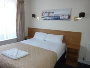 Carisbrooke Hotel - Image 3